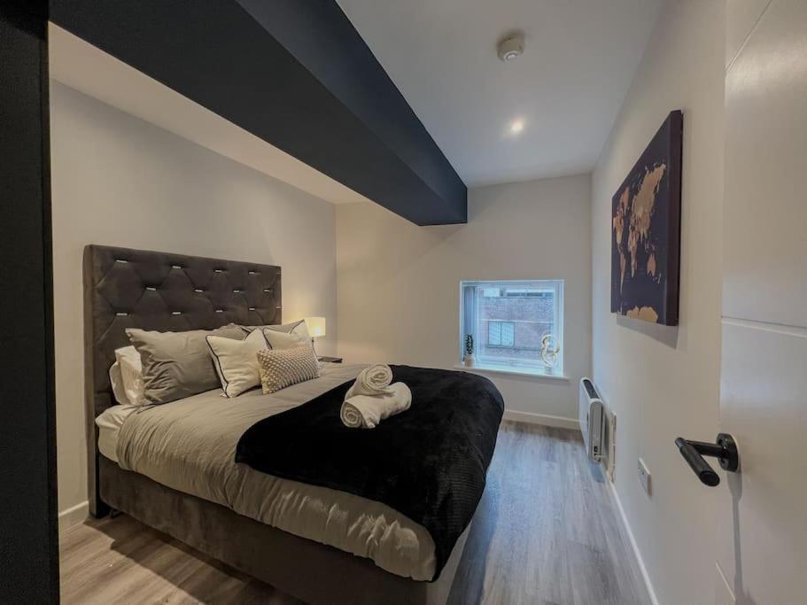 Orange Rentals-High Spec, Midnight Suite, Sleeps 4-Pets Welcome! Liverpool Ngoại thất bức ảnh