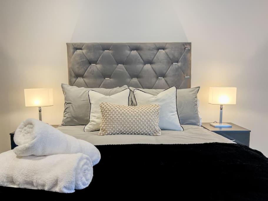 Orange Rentals-High Spec, Midnight Suite, Sleeps 4-Pets Welcome! Liverpool Ngoại thất bức ảnh