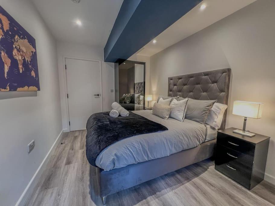 Orange Rentals-High Spec, Midnight Suite, Sleeps 4-Pets Welcome! Liverpool Ngoại thất bức ảnh